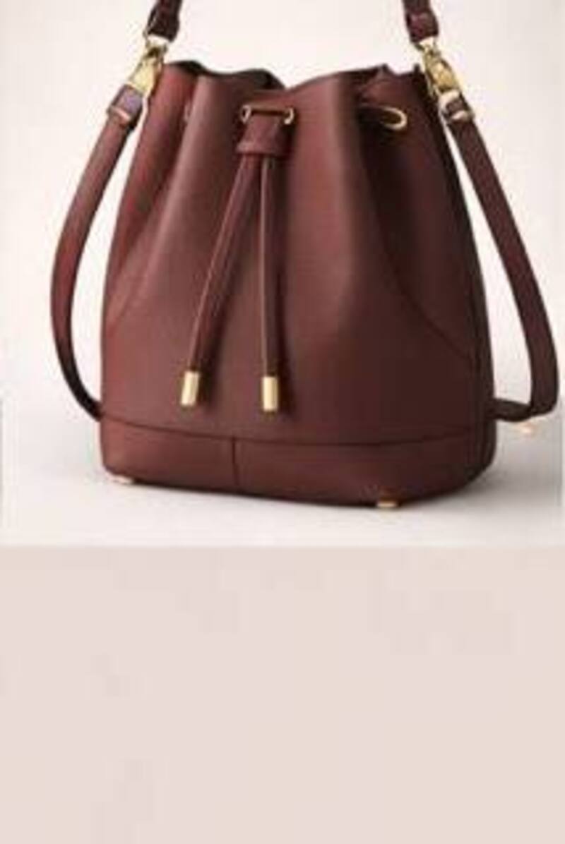 La Démarche — DeBRUIN PARIS